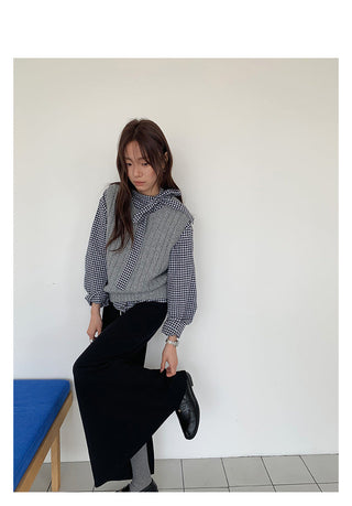 Sleeveless top