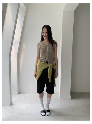 Sleeveless Knit top