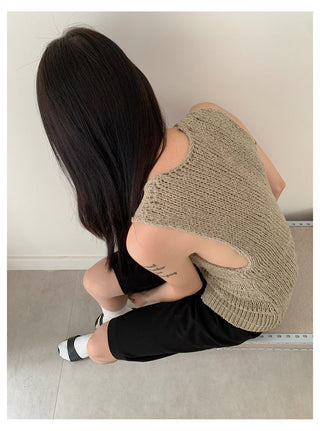 Sleeveless Knit top