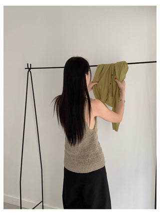 Sleeveless Knit top