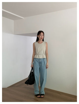Sleeveless Slim top