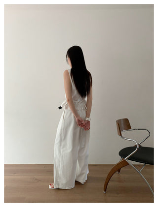 Sleeveless Slim top