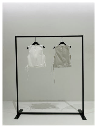 Sleeveless Slim top