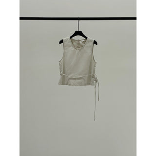 Sleeveless Slim top