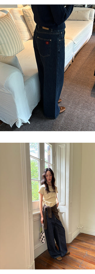 Wide-Leg Jeans