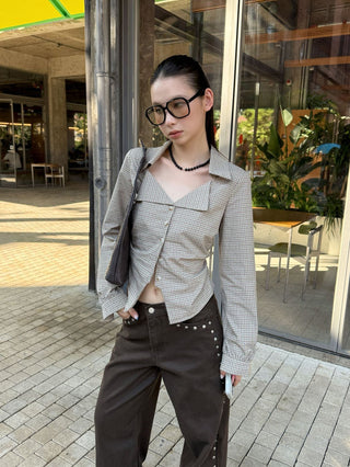 plaid v-collar shirt