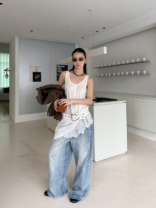 washed pocket jeans