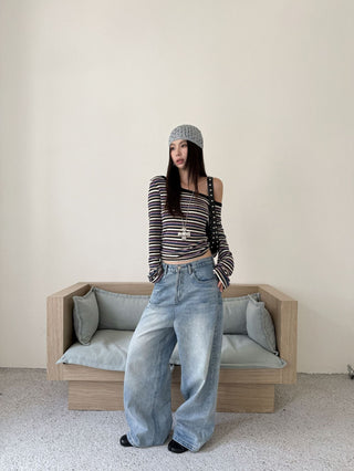 washed pocket jeans