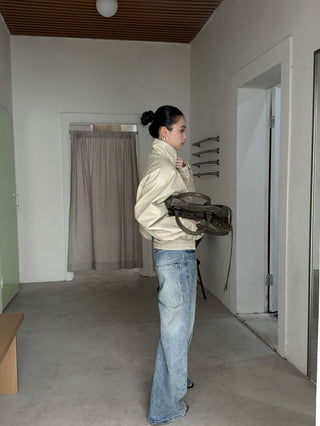 washed pocket jeans