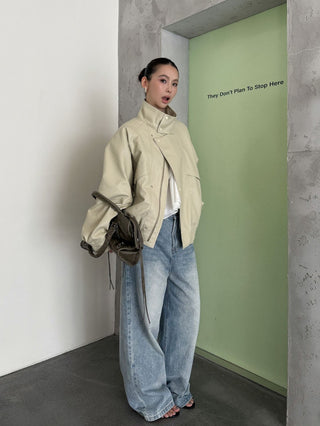 washed pocket jeans