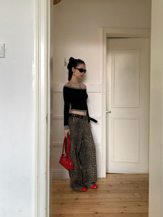contrast shoulder tops