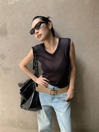 V-neck knitted top
