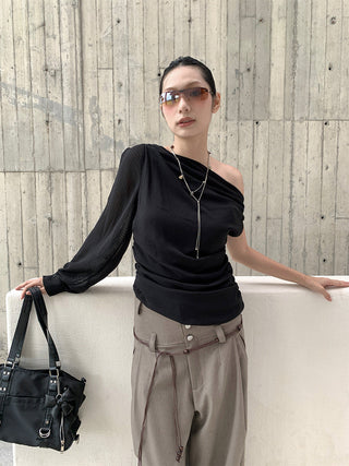 single shoulder top