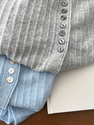 V-neck cardigan