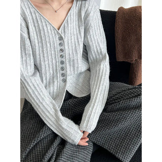 V-neck cardigan