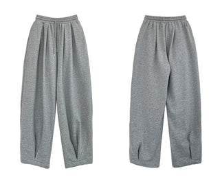 pleated sweatpants
