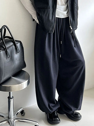 pleated sweatpants