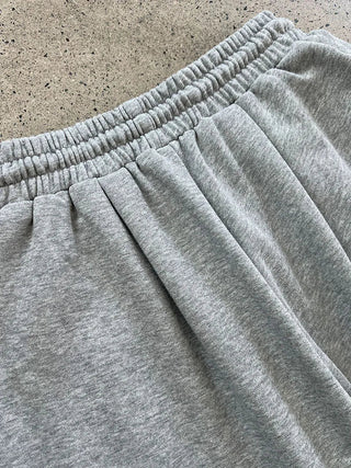pleated sweatpants