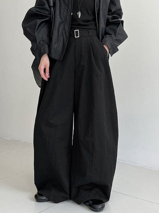 pleated strap pants