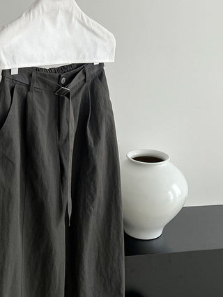pleated strap pants