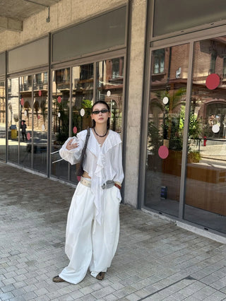 V-neck ruffled shirt