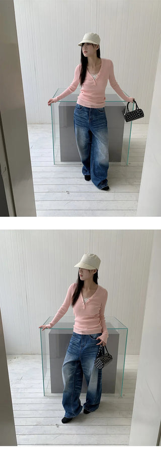 V-neck stripe knit