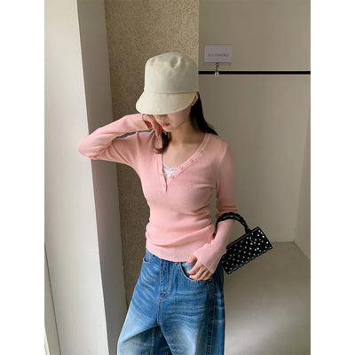 V-neck stripe knit