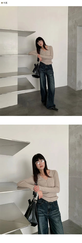 V-neck stripe knit