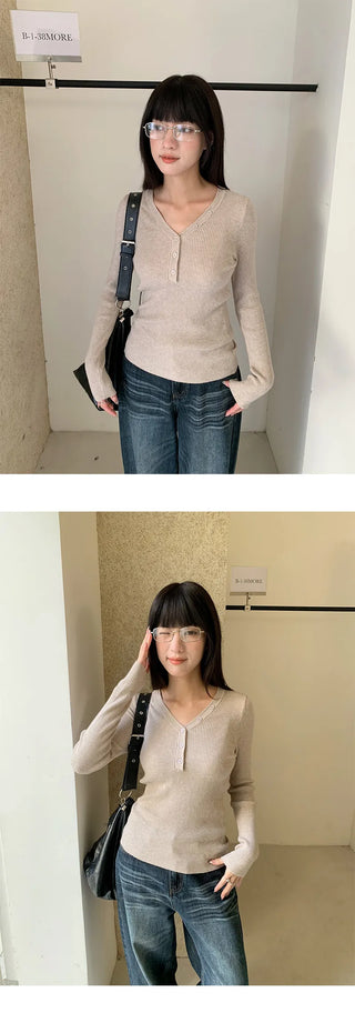 V-neck stripe knit
