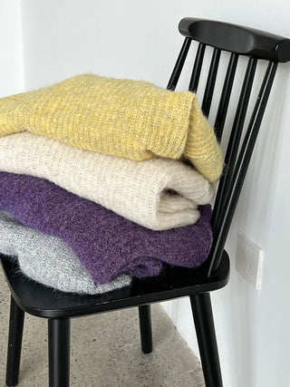 curling design sweater