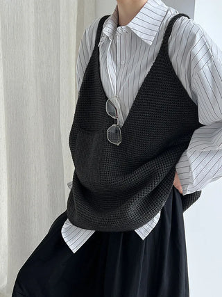 knitted vest