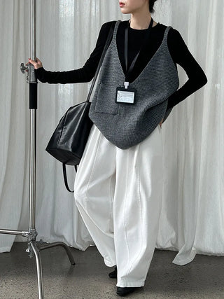 knitted vest
