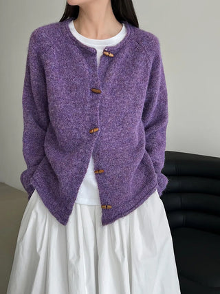 horn button cardigan