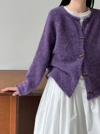 horn button cardigan