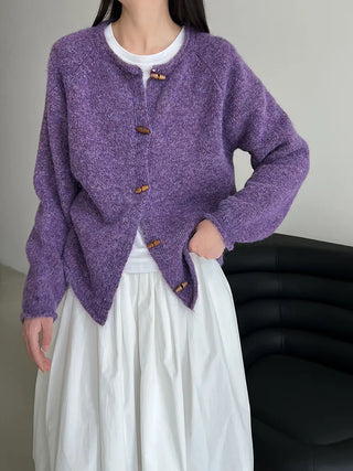horn button cardigan