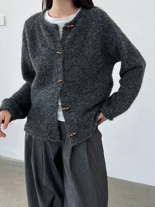 horn button cardigan