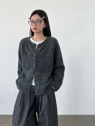 horn button cardigan