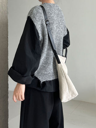V-neck vest