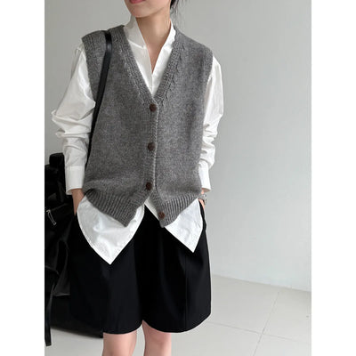 V-neck cardigan
