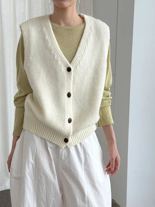 V-neck cardigan