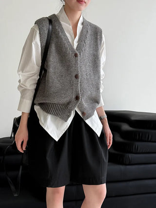 V-neck cardigan
