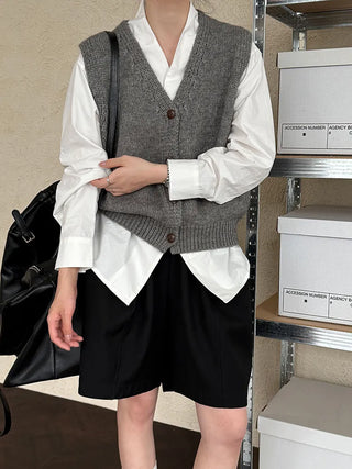 V-neck cardigan