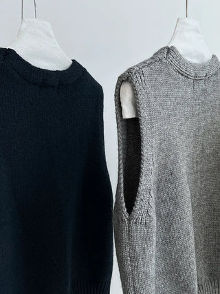 V-neck cardigan