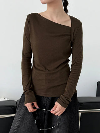 pleated bottoming shirt