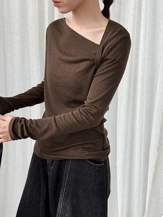 pleated bottoming shirt