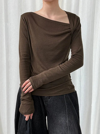 pleated bottoming shirt