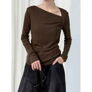 pleated bottoming shirt