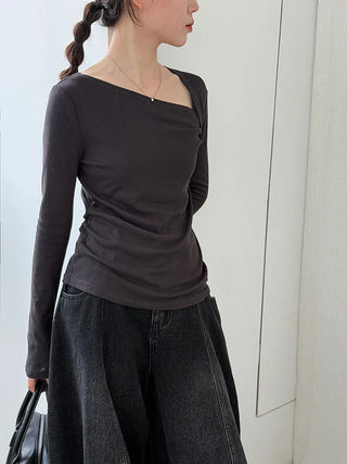 pleated bottoming shirt