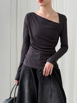 pleated bottoming shirt