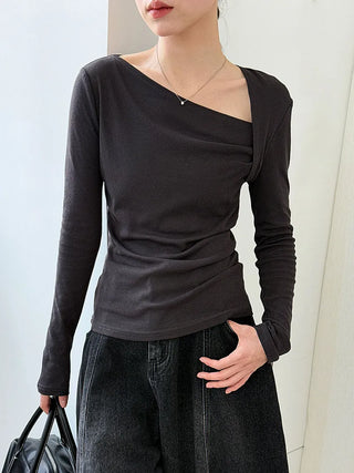 pleated bottoming shirt